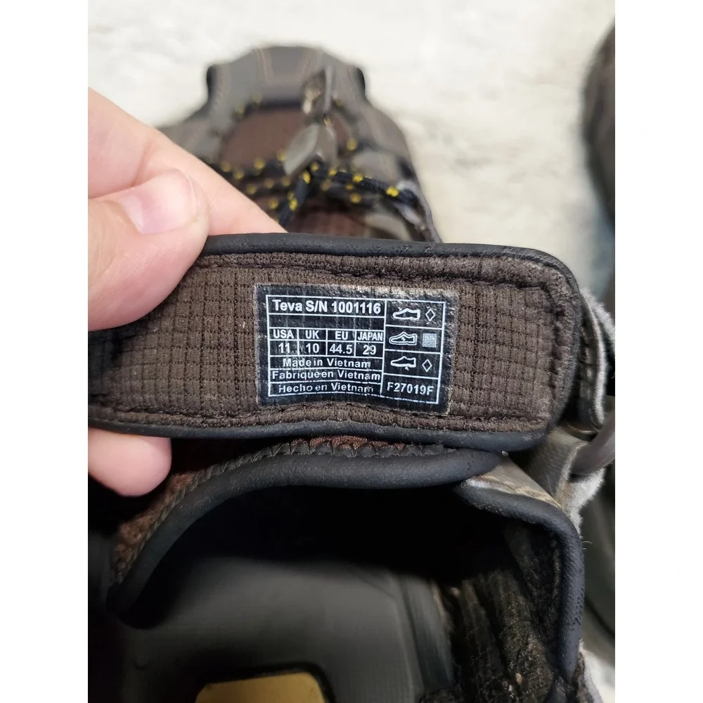 Teva Forebay Brown Shoes Sandals Men 11 Gorp Casual Outdoor Hiking Fisherman